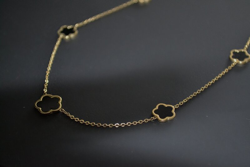 Gold/black necklace