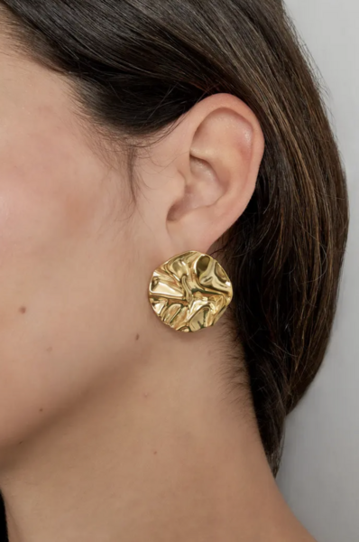  Statement structure earrings